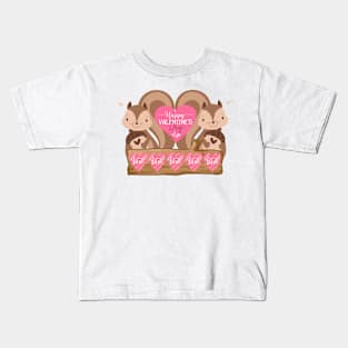 Cute couple squirrels Kids T-Shirt